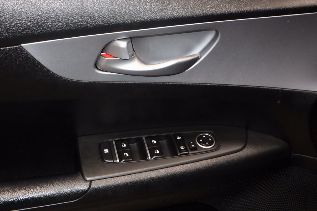 Used 2024 Kia Forte LXS w/ LXS Technology Package FWD image 22