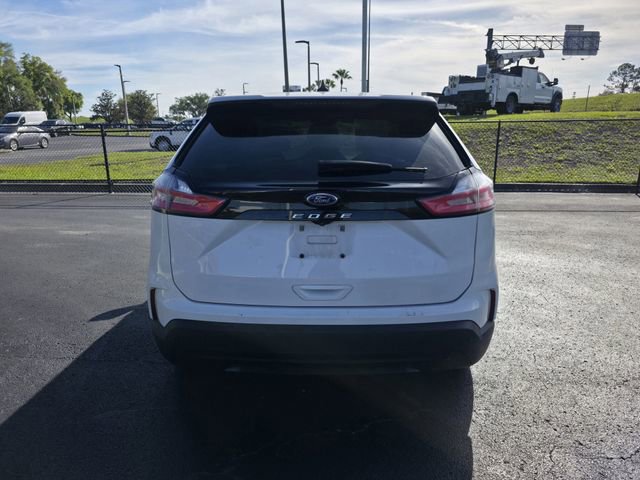 Certified 2021 Ford Edge SE image 6