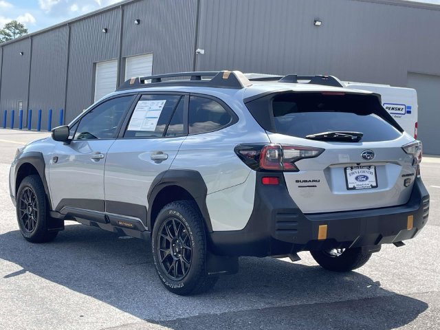 Used 2022 Subaru Outback Wilderness AWD/4WD image 32