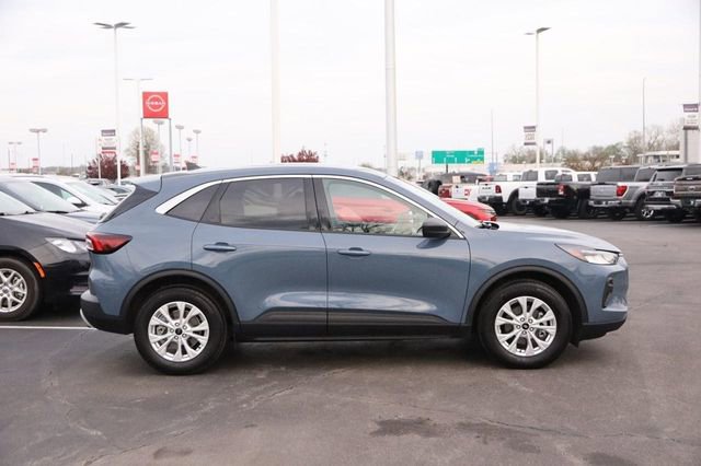 Certified 2024 Ford Escape Active w/ Cold Weather Package image 5