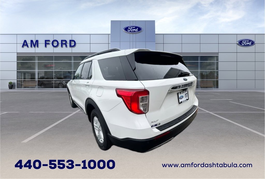 Certified 2022 Ford Explorer XLT w/ Equipment Group 202A image 3