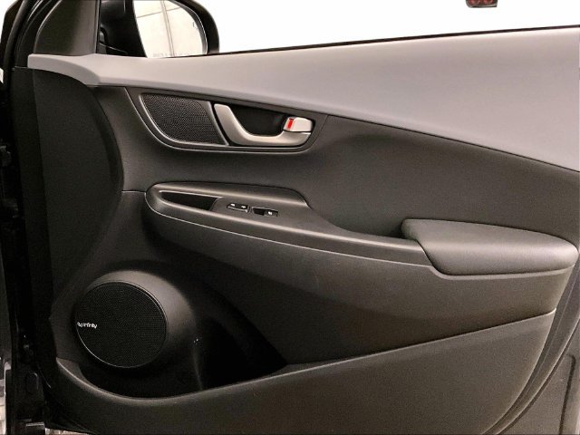 Used 2018 Hyundai Kona Ultimate AWD/4WD image 23