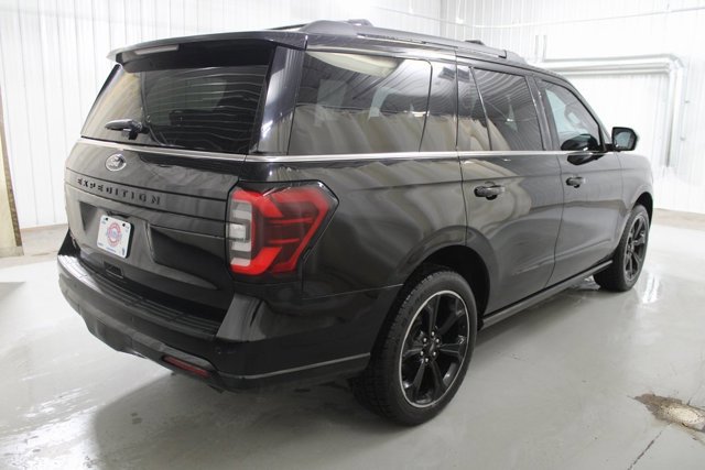 Certified 2022 Ford Expedition Limited image 2
