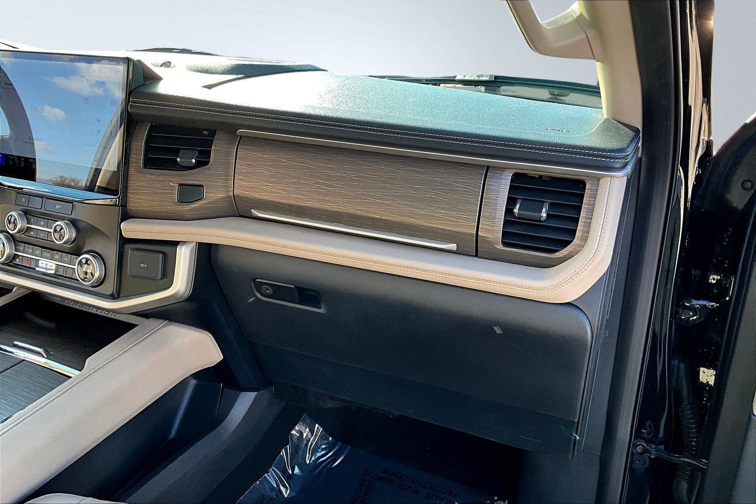 Certified 2024 Ford Expedition Max Limited image 22