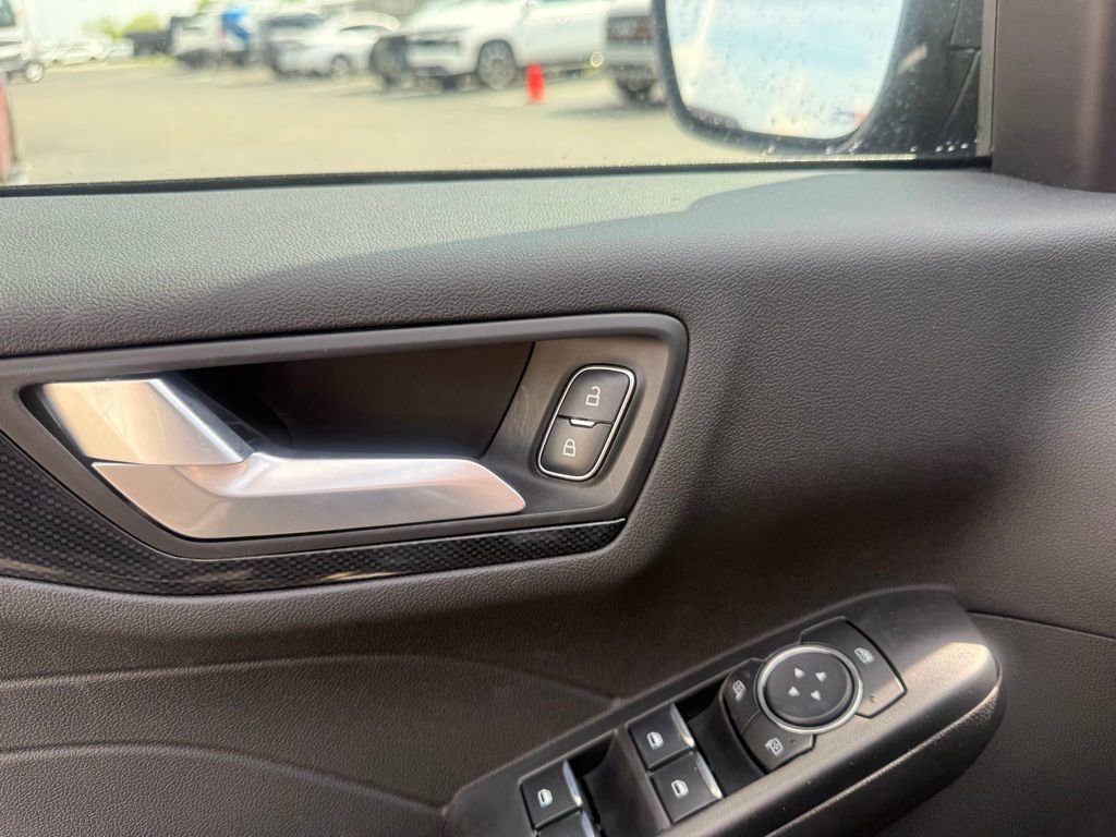 Certified 2023 Ford Escape ST-Line w/ Tech Pack #1 AWD/4WD image 13