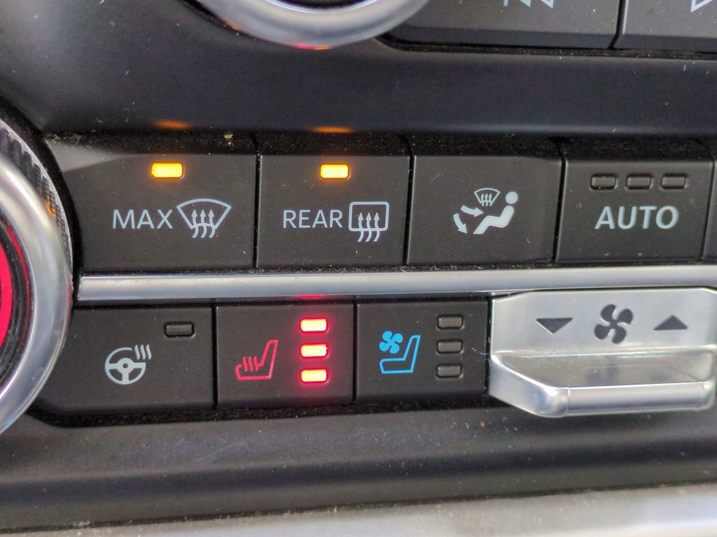 Certified 2024 Ford Expedition XLT image 23