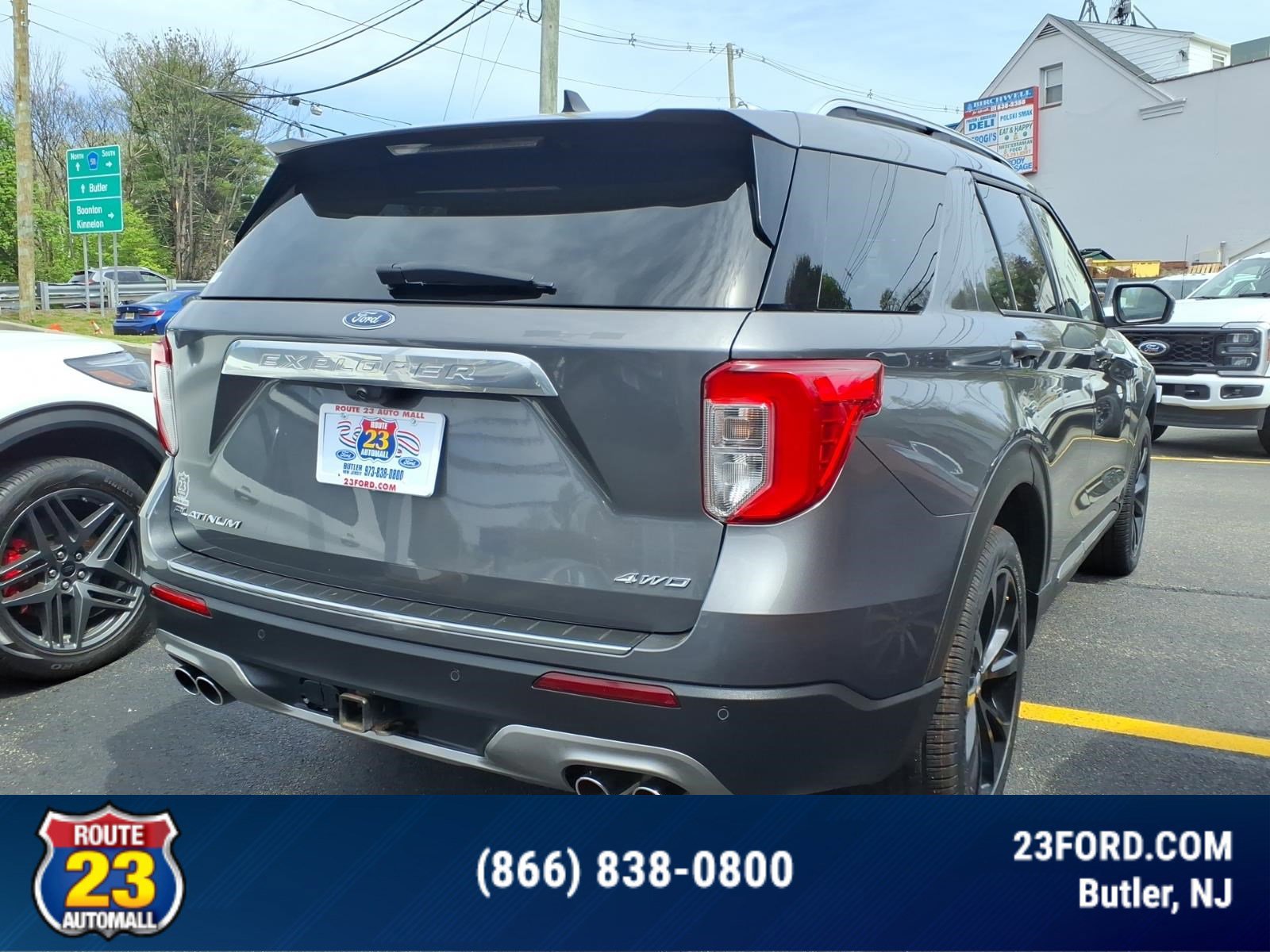 Certified 2023 Ford Explorer Platinum w/ Technology Package AWD/4WD image 5