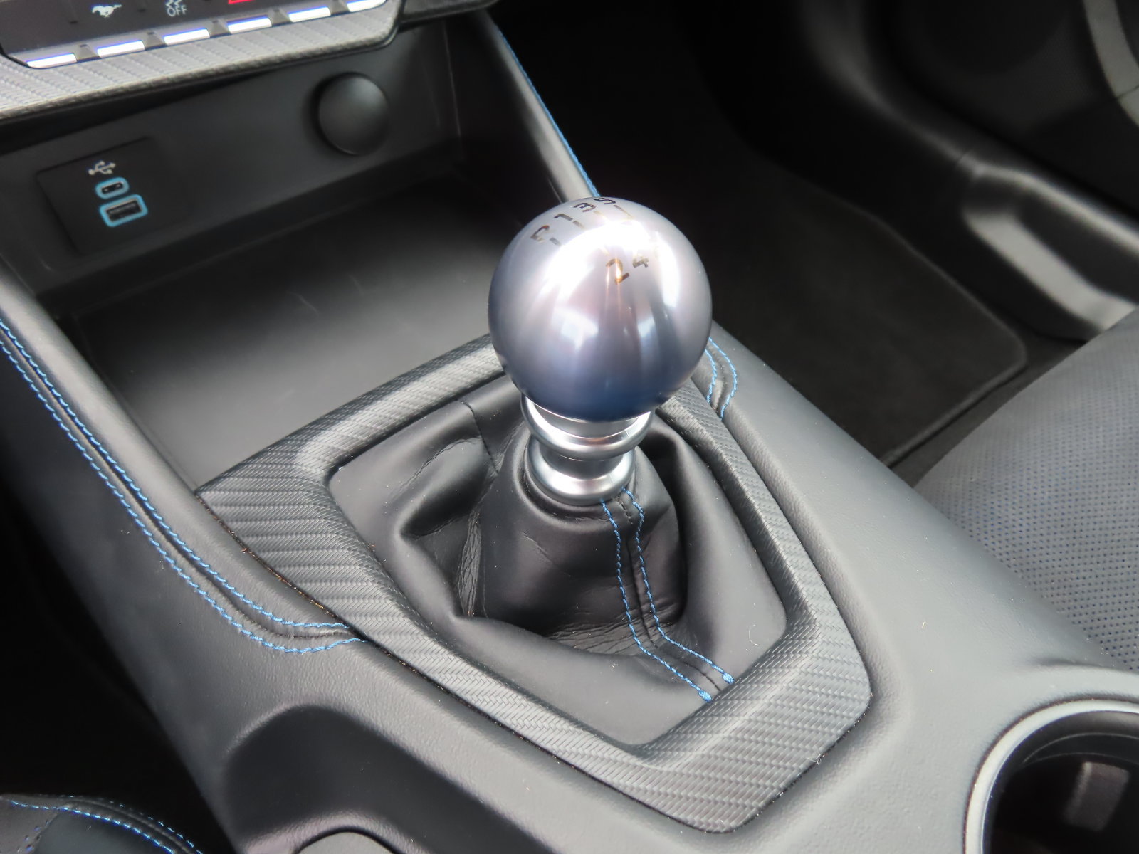 Certified 2025 Ford Mustang Dark Horse RWD image 31