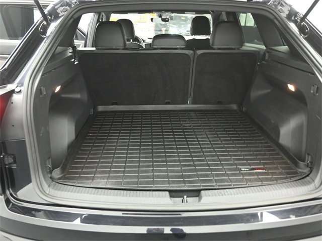 Used 2022 Volkswagen Atlas Cross Sport SE w/ Black Wheel Package image 39