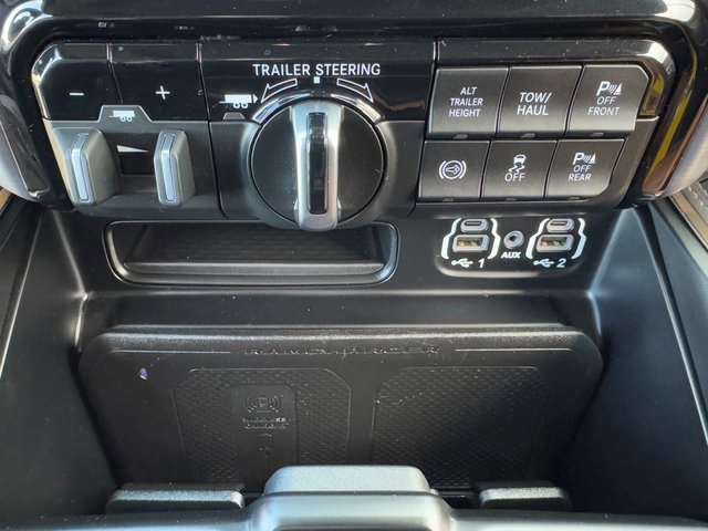 Used 2023 RAM 3500 Limited image 29