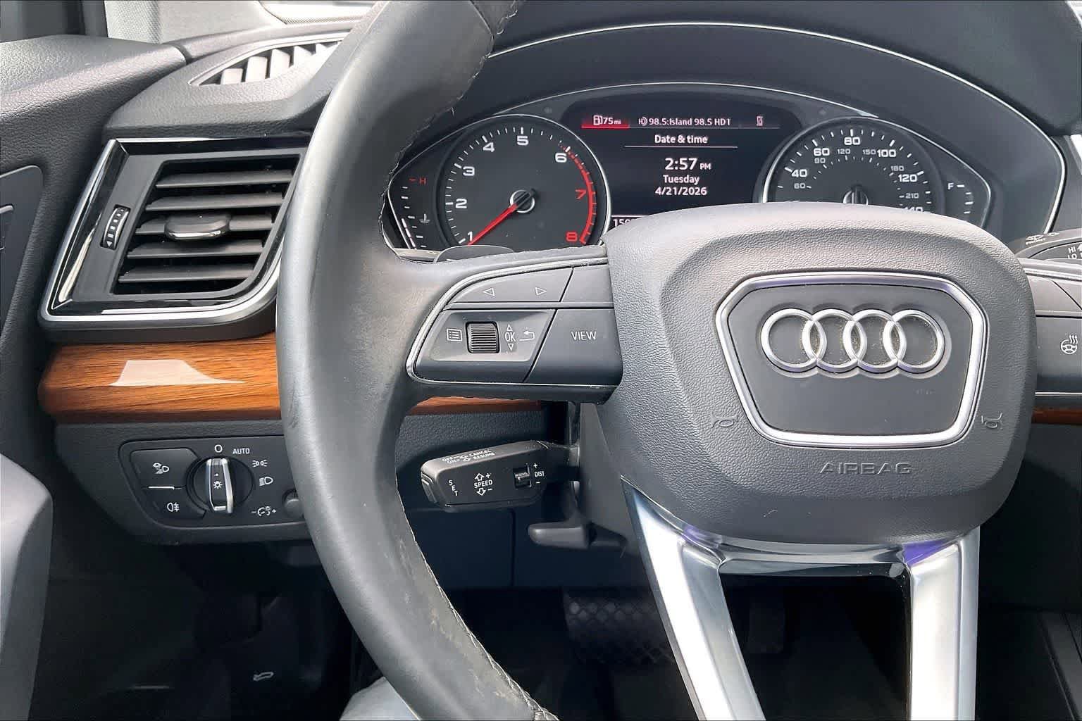 Used 2023 Audi Q5 2.0T Premium w/ Convenience Package AWD/4WD image 24