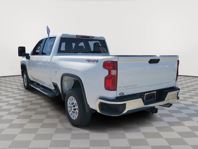 Used 2025 Chevrolet Silverado 2500 LT w/ Convenience Package AWD/4WD image 4