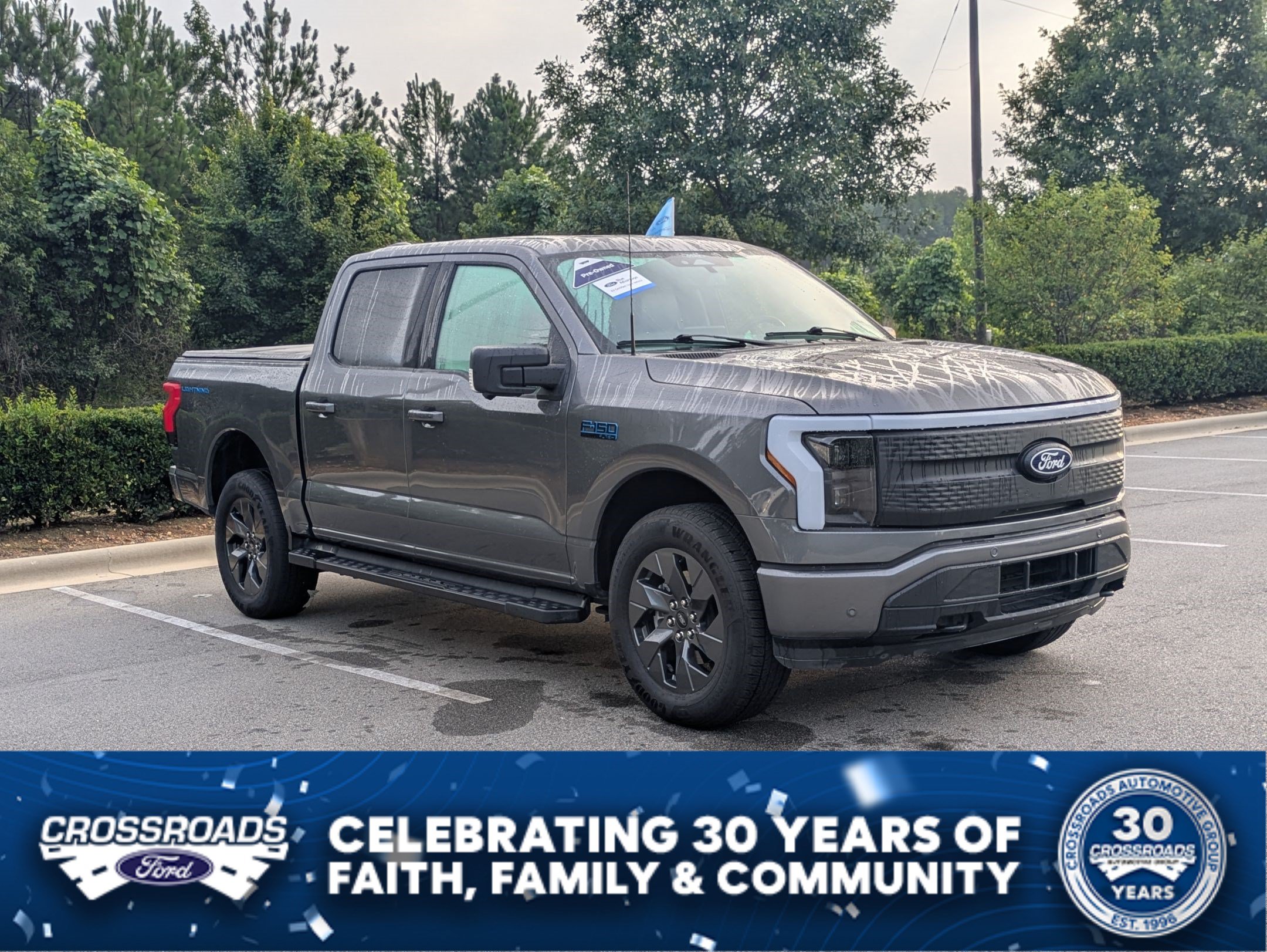 Certified 2025 Ford F150 Lightning Flash AWD/4WD image 1