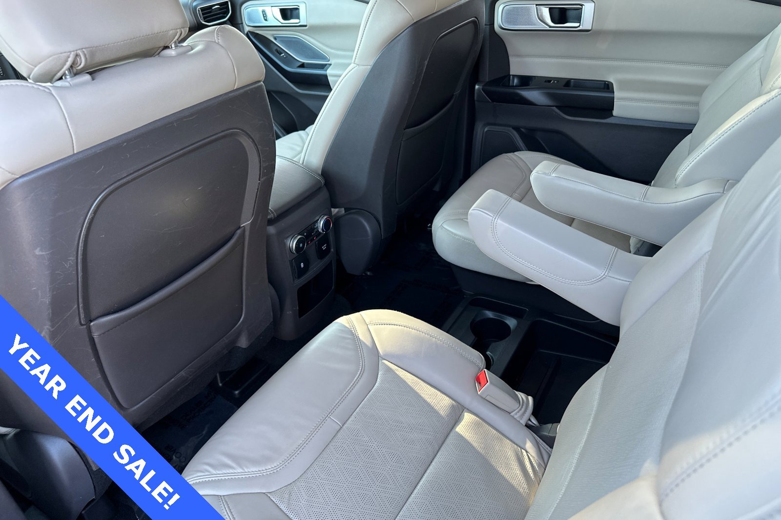 Certified 2020 Ford Explorer Platinum w/ Premium Technology Package image 13