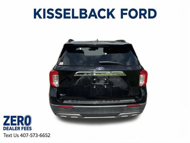 Certified 2023 Ford Explorer XLT w/ Equipment Group 202A RWD image 5