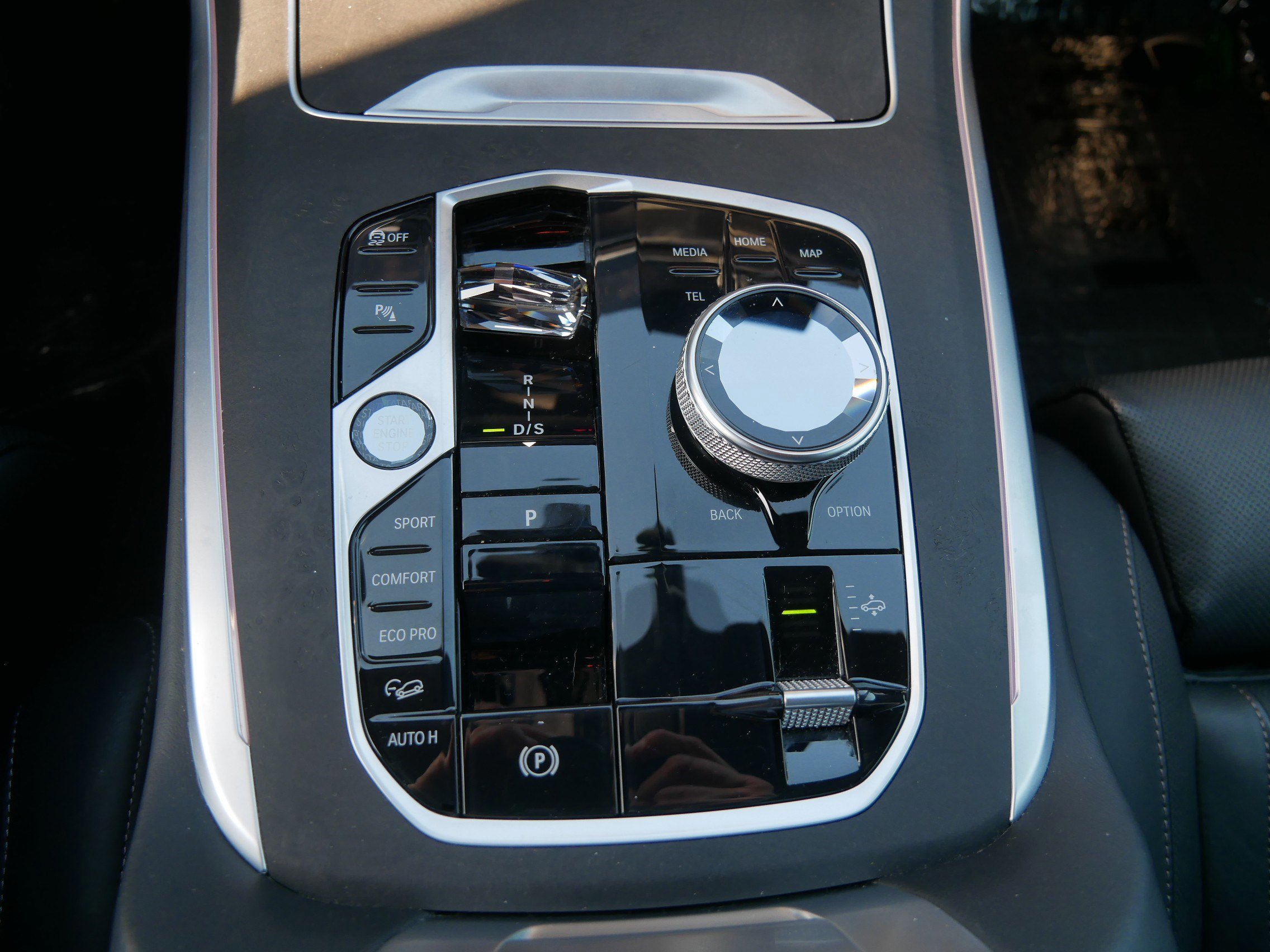 Used 2023 BMW X7 xDrive40i w/ Executive Package image 32