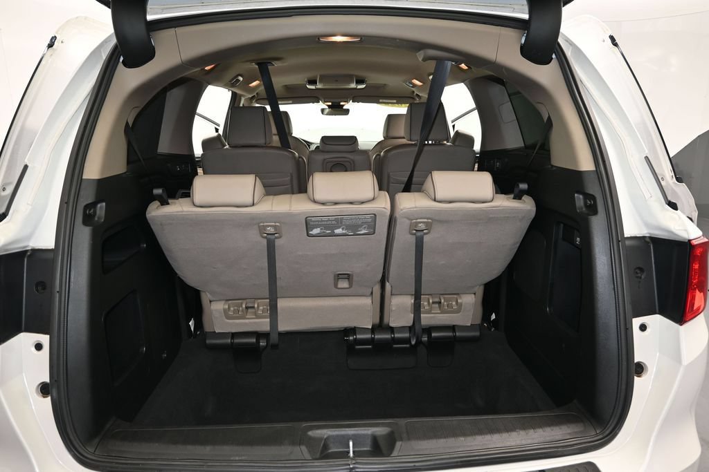 Used 2022 Honda Odyssey Elite image 11