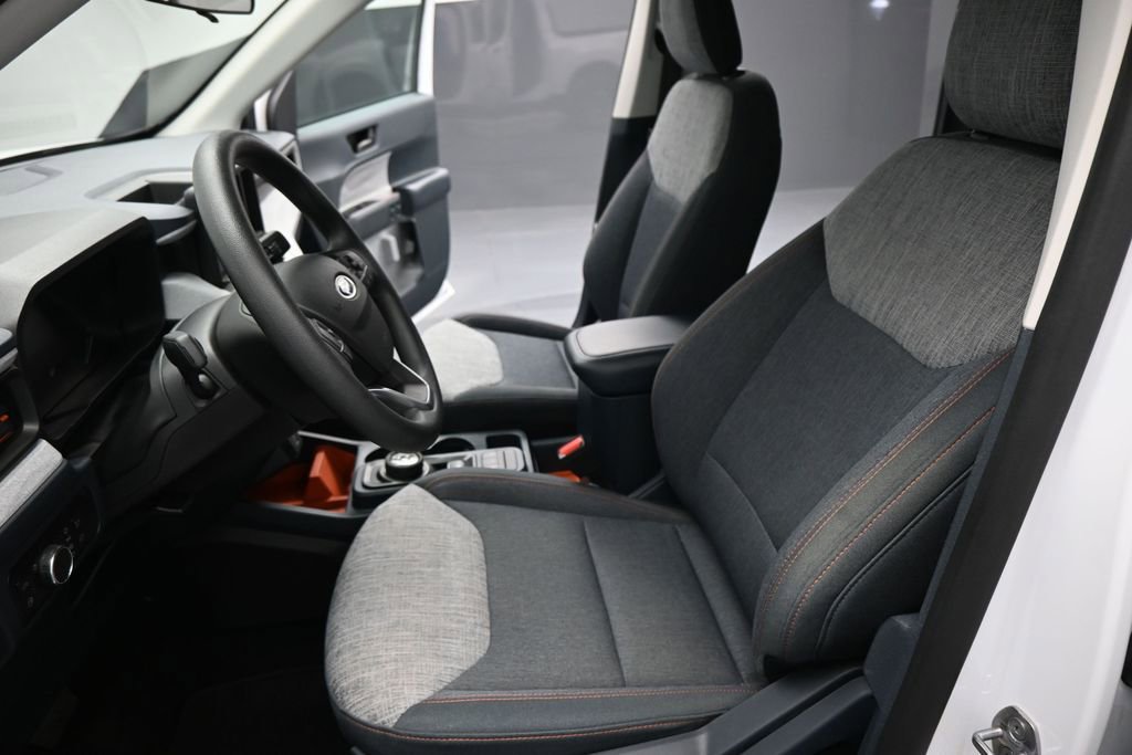 Certified 2023 Ford Maverick XLT FWD image 9