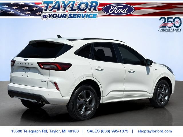 Certified 2023 Ford Escape ST-Line w/ Tech Pack #1 AWD/4WD image 4