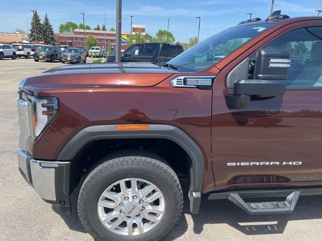 Used 2024 GMC Sierra 3500 SLE w/ SLE Convenience Package AWD/4WD image 4