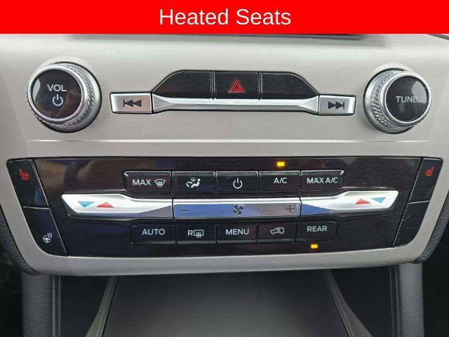 Certified 2024 Ford Explorer XLT w/ Equipment Group 202A AWD/4WD image 15