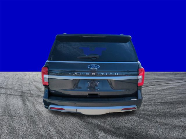 Certified 2024 Ford Expedition XLT RWD image 5