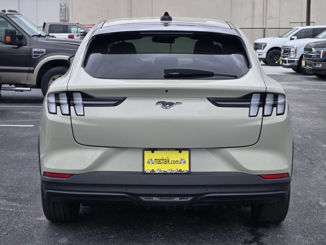Certified 2025 Ford Mustang Mach-E Select w/ Comfort Package Lite image 4