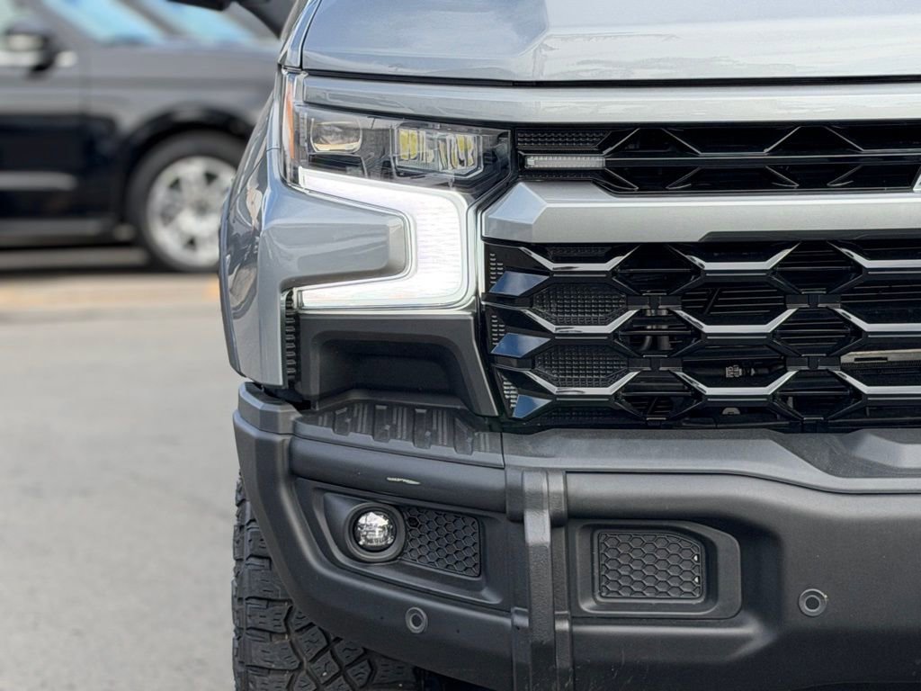 Used 2024 Chevrolet Silverado 1500 ZR2 w/ ZR2 Bison Edition AWD/4WD image 7