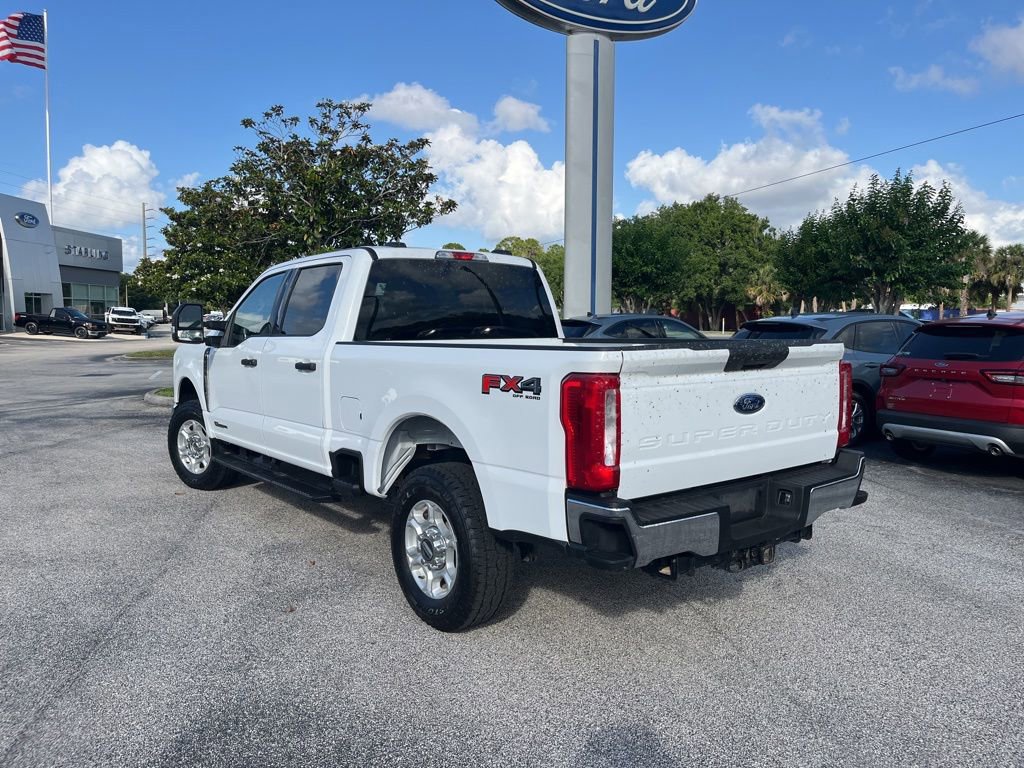Certified 2025 Ford F250 XLT w/ FX4 Off-Road Package AWD/4WD image 6