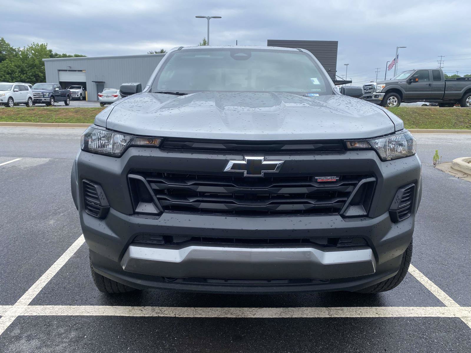 Used 2026 Chevrolet Colorado Trail Boss AWD/4WD image 2