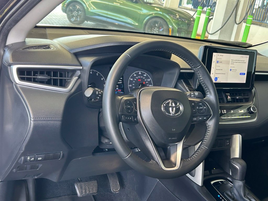 Used 2024 Toyota Corolla Cross LE FWD image 34