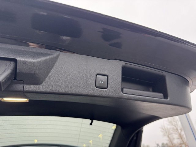 Certified 2023 Ford Escape Platinum w/ Premium Technology Package image 38