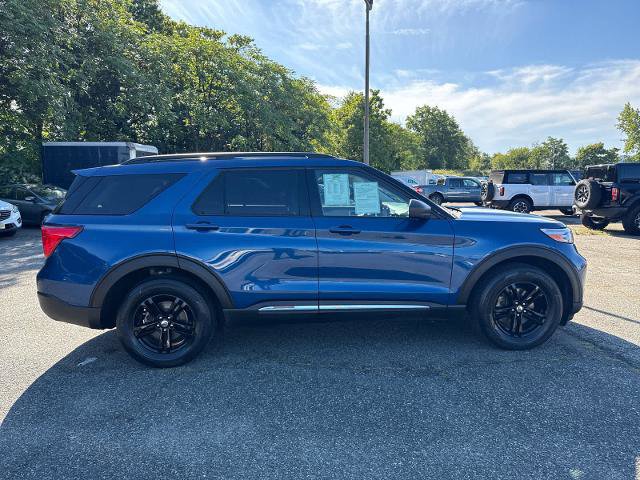 Certified 2022 Ford Explorer XLT image 4