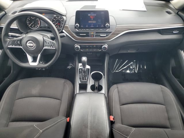 Used 2023 Nissan Altima 2.5 SV image 9