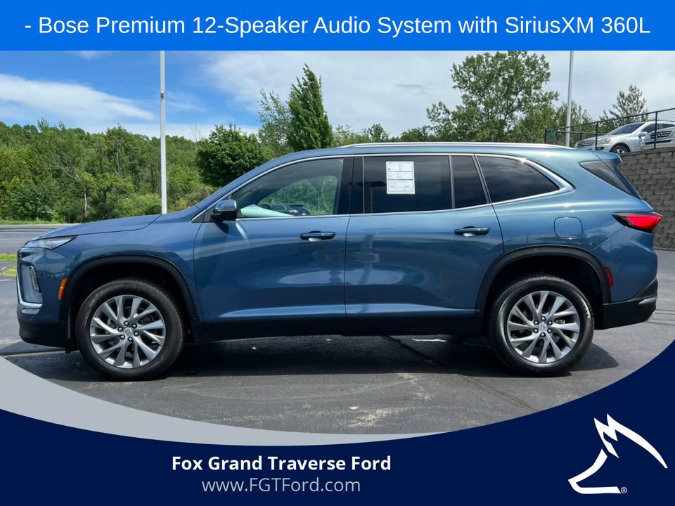 Used 2025 Buick Enclave Preferred AWD/4WD image 40