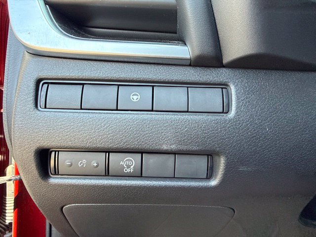 Used 2023 Nissan Rogue SV AWD/4WD image 18