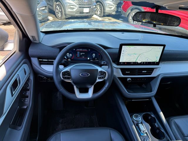 Certified 2025 Ford Explorer Active w/ Active Comfort Package image 6