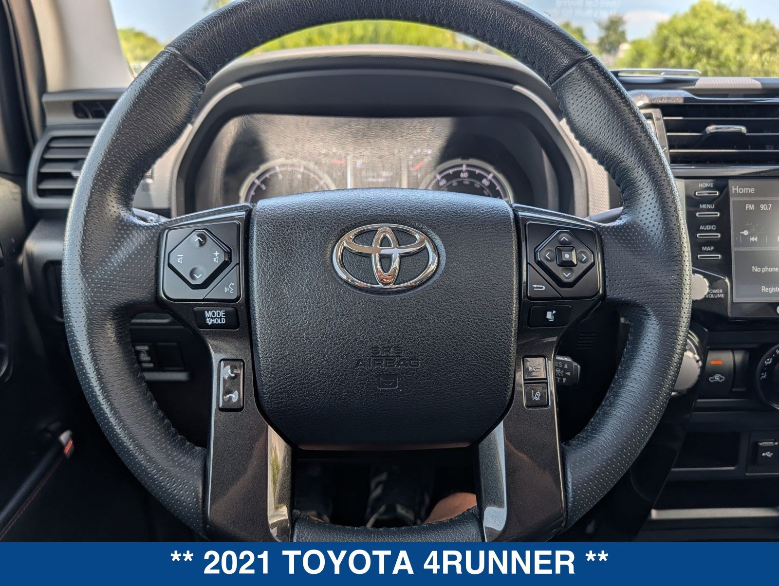 Used 2021 Toyota 4Runner TRD Off-Road Premium w/ Moonroof Package AWD/4WD image 27