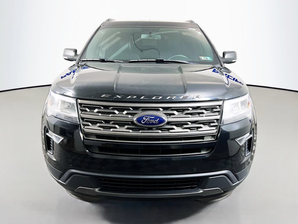 Certified 2018 Ford Explorer XLT w/ Equipment Group 202A AWD/4WD image 3