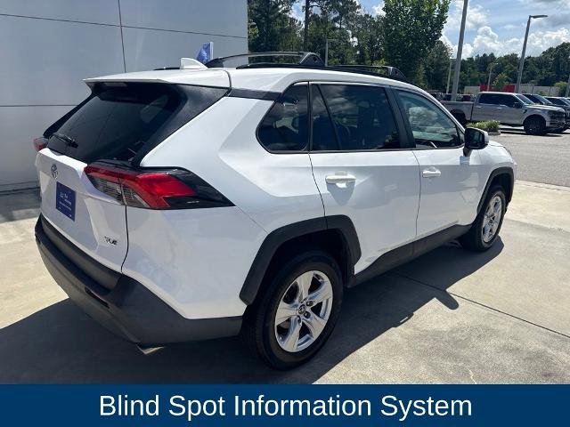 Used 2020 Toyota RAV4 XLE w/ Convenience Package FWD image 6