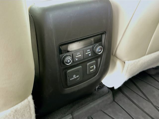 Used 2022 Buick Enclave Premium w/ Experience Buick Package image 34