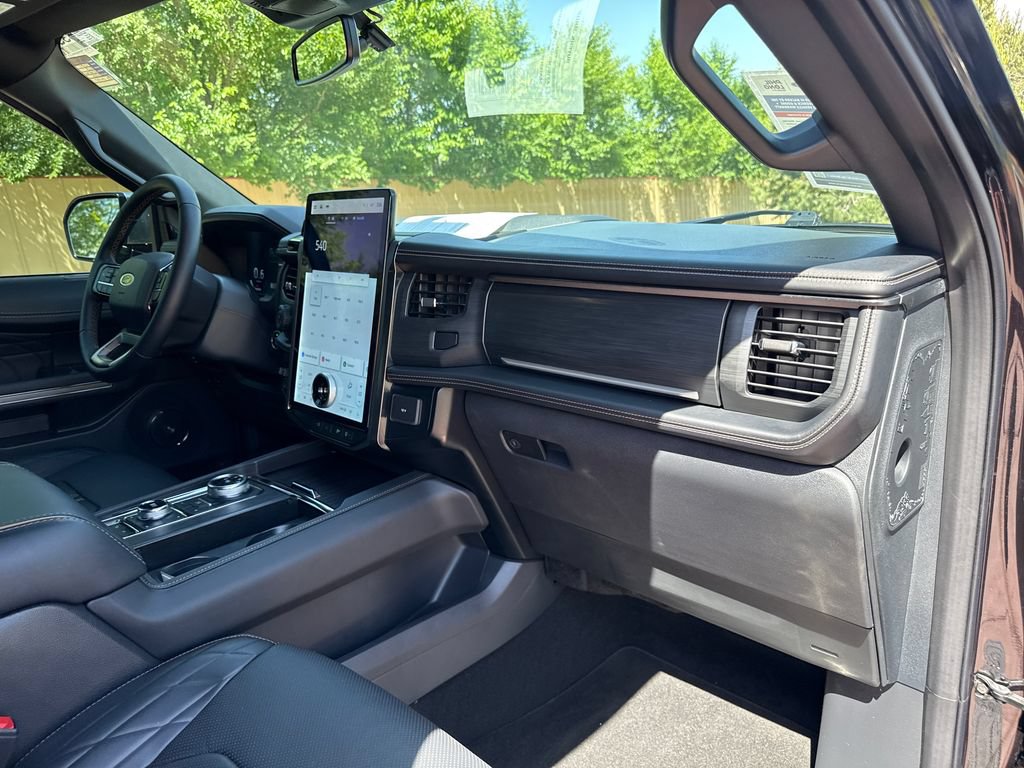 Certified 2024 Ford Expedition Max Platinum AWD/4WD image 33