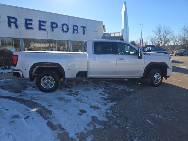 Used 2023 GMC Sierra 3500 Denali w/ Denali Ultimate Package image 6