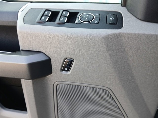 Certified 2017 Ford F250 XLT w/ XLT Value Package image 17