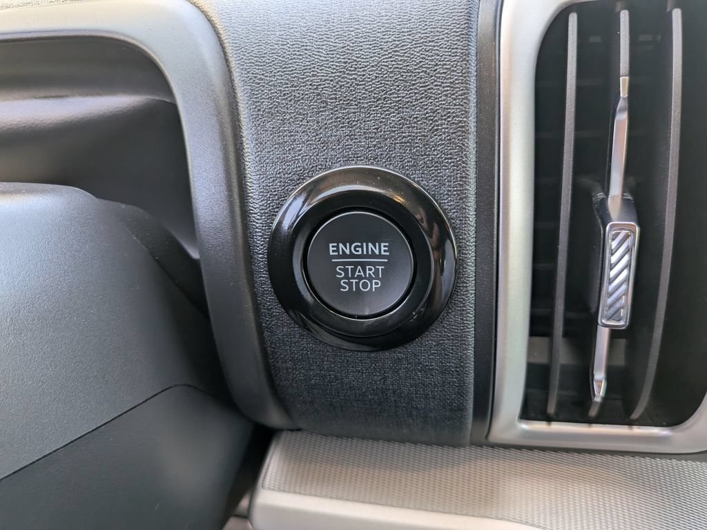 Certified 2025 Ford Expedition Active AWD/4WD image 30