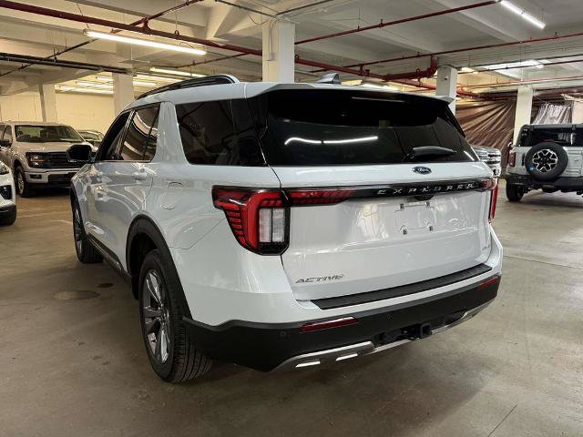 Certified 2025 Ford Explorer Active w/ Active Comfort Package AWD/4WD image 4