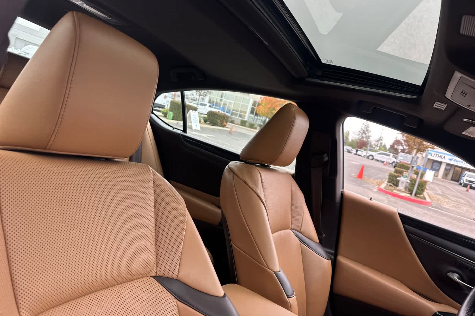 Used 2019 Lexus ES 350 image 16