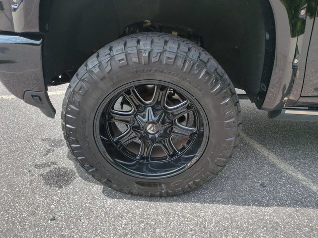 Used 2024 Chevrolet Silverado 2500 High Country w/ High Country Premium Package AWD/4WD image 11