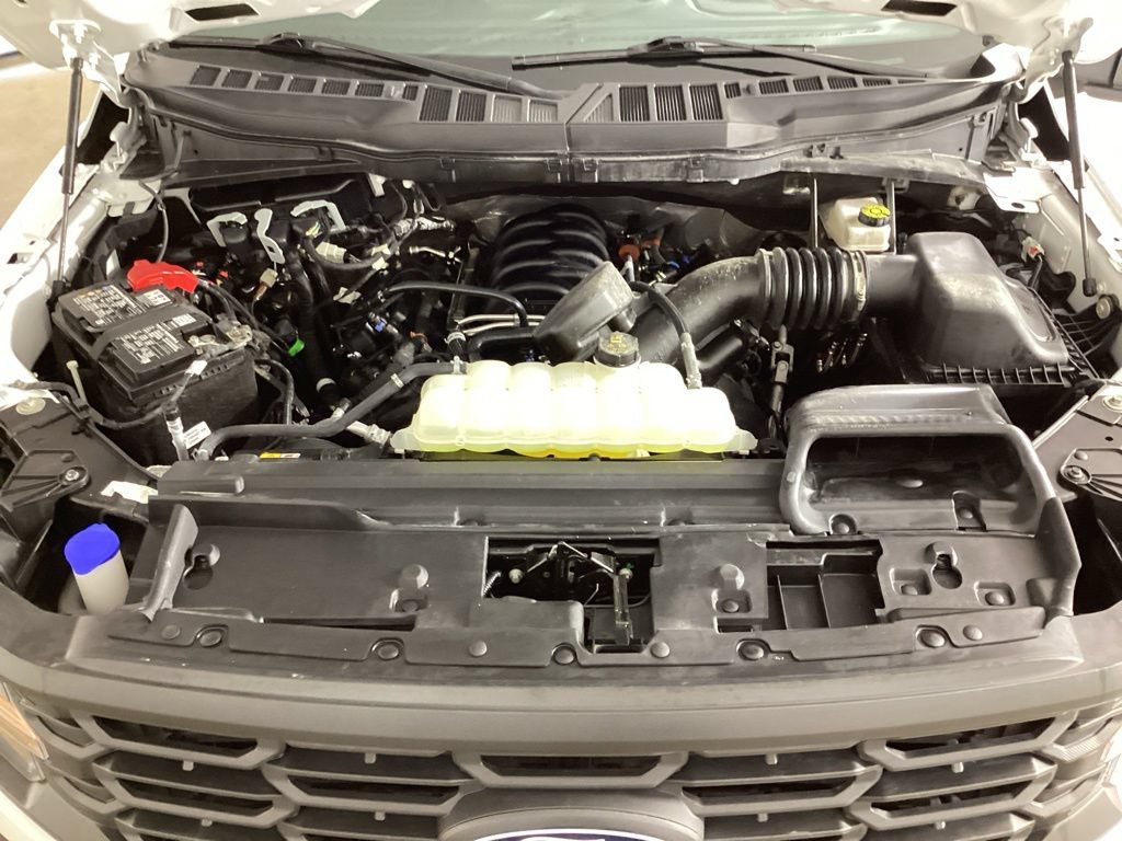 Certified 2025 Ford F150 XL AWD/4WD image 33