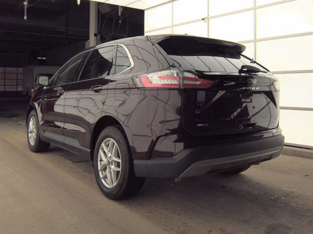 Certified 2024 Ford Edge SEL w/ Convenience Package image 2